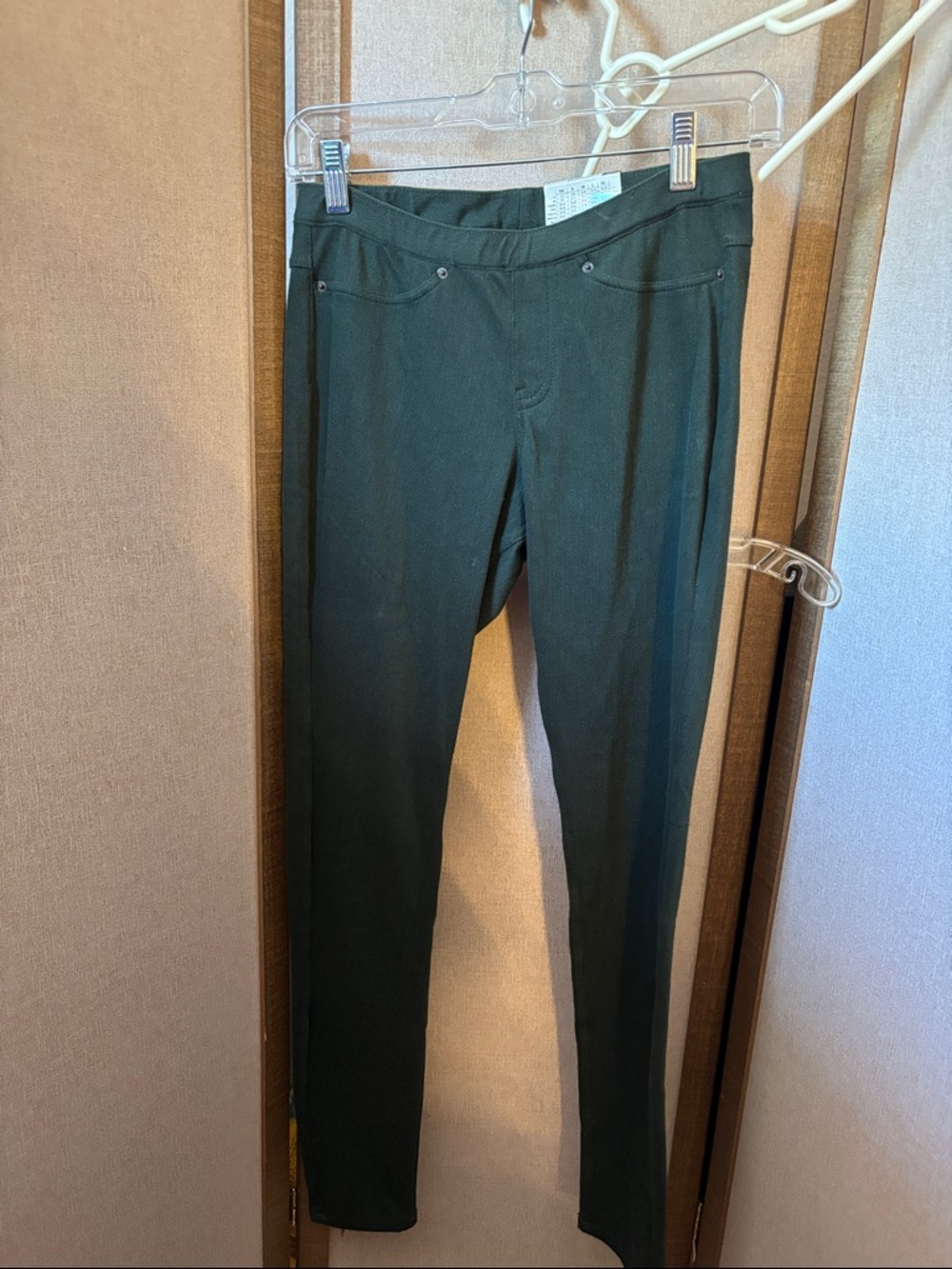 HUE Forest Green Ponte Leggings Small NWT